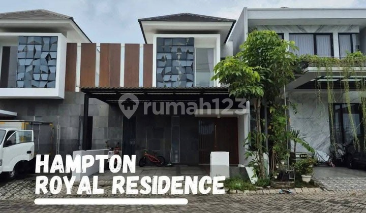 2-Storey Move-In Ready House, Strategically Located in Royal Residen Wiyung