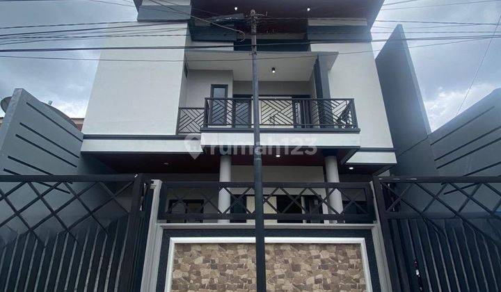 Rumah Modern Kokoh Baru Gress Di Baruk Dekat Merr Surabaya 2