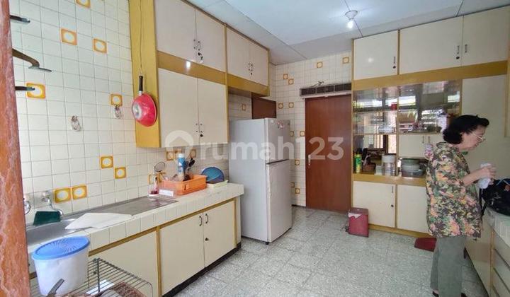 Rumah Hook Luas Murah di Jaksa Agung Suprapto Surabaya Pusat 2