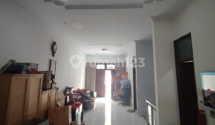 Rumah Thi Jelambar Siap Huni. Murah. Taman Harapan Indah 2