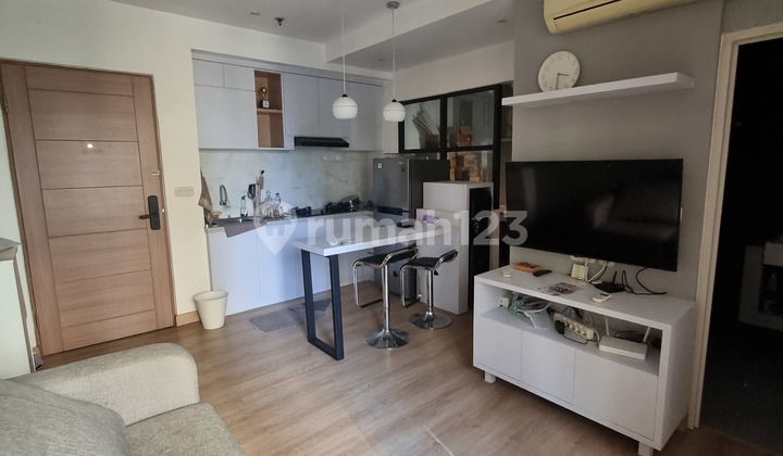 Jual Apartment Palm Mansion Sudah Renov, Full Furnished, Bagus, Free Parking 2