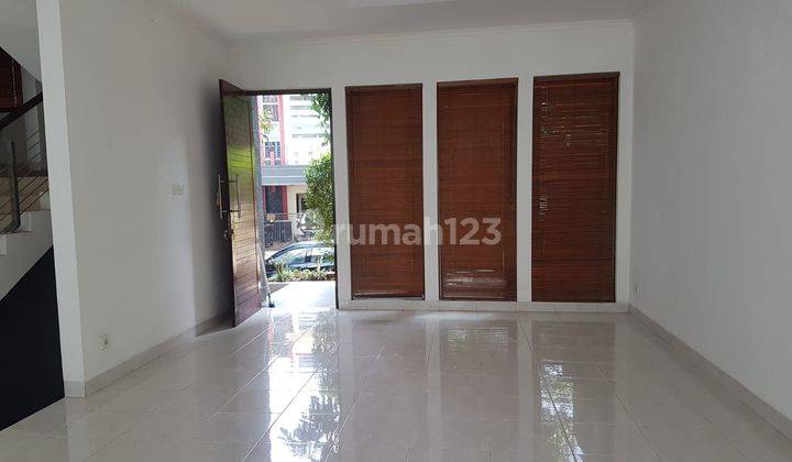 [FOR RENT ] RUMAH DALAM KOMPLEK PERUMAHAN TERDEPAN, ALTERNATIF CIBUBUR 1