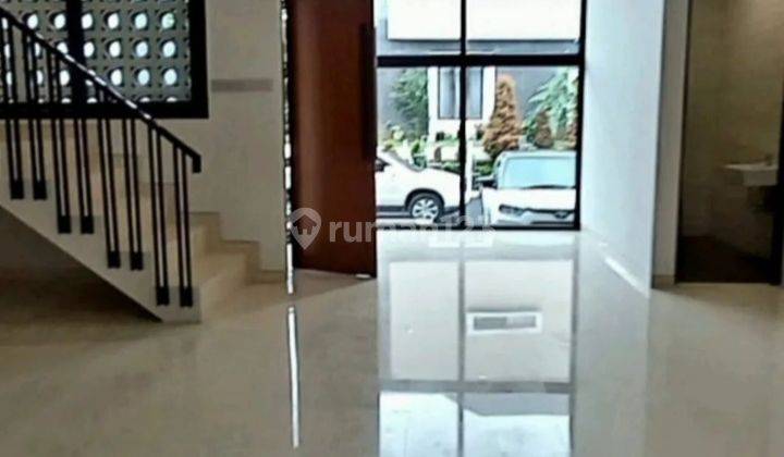 Rumah 2 lantai Exclusive Modern Cantik dan Nyaman Cibubur  2