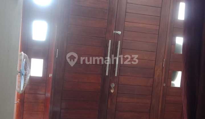 For Sale: Single-story house in the lush Pamulang area, Ciputat, Tangsel. 2