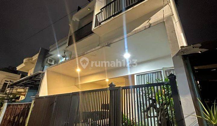 Jual Rumah di Tebet Timur 3,5 Lantai 1