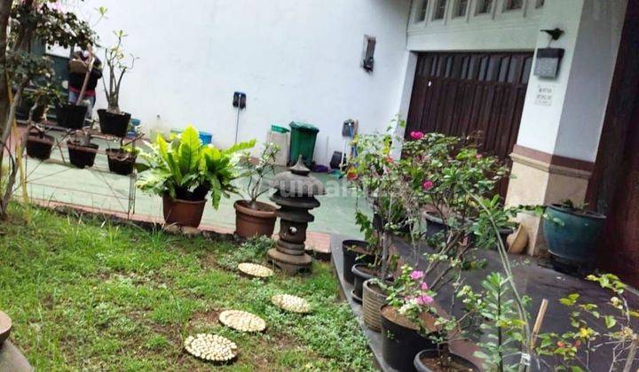 Jual cepat Rumah 2 lantai di Taman Alfa Indah  2