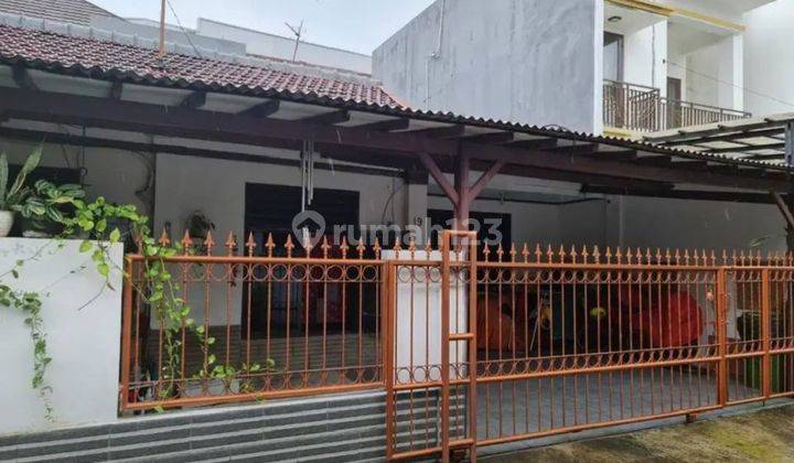 Jual cepat rumah komplek 2 lantai di Tebet Barat  1