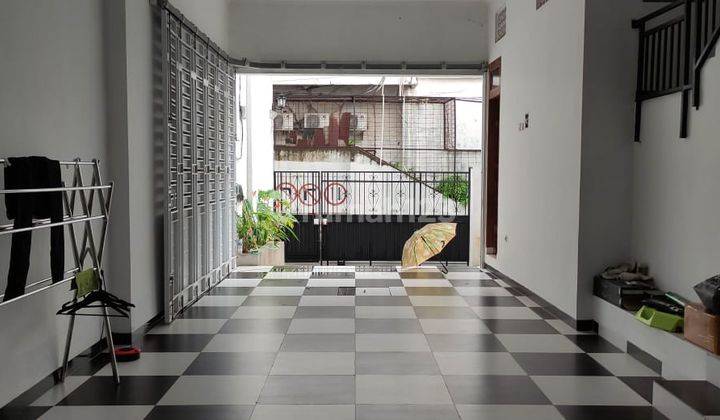 Rumah Brand New Modern 3 Lantai Di Panglima Polim  2