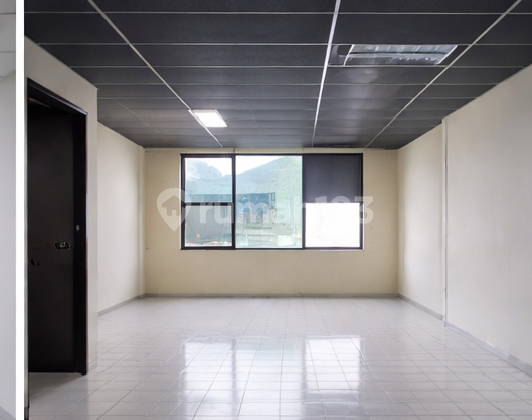 4.5-Storey Strategic Shophouse in Itc Fatmawati 2