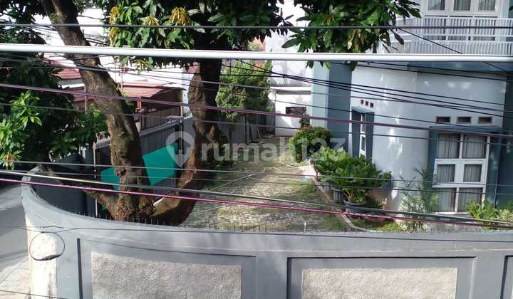 For Rent: House for Office/Business Near MRT Kebayoran Baru For Rent: House for Office/Business Near MRT Kebayoran Baru