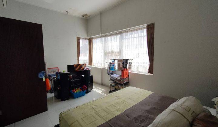 Ruko 2,5 Lantai Full Furnished di Sayap Leuwi Panjang Area Ramai 1