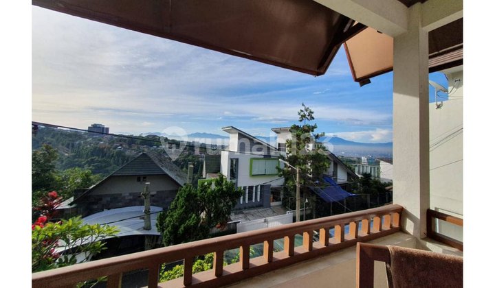 Rumah 3 Lantai Strategis Dekat Akses Tol di Ciburial, Cimenyan, Bandung 15