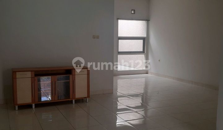 Dijual Rumah di Komplek Muara Peta Tengah Kota Bandung Dijual Rumah di Komplek Muara Peta Tengah Kota Bandung