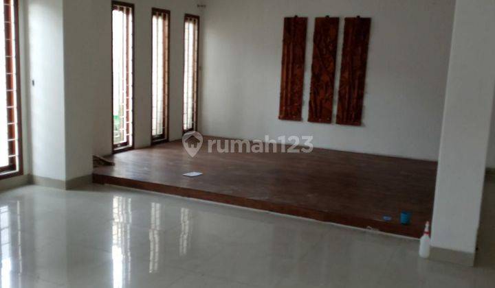 Di Jual Cepat Rumah Tingkat Di Area Kopo Permai       1