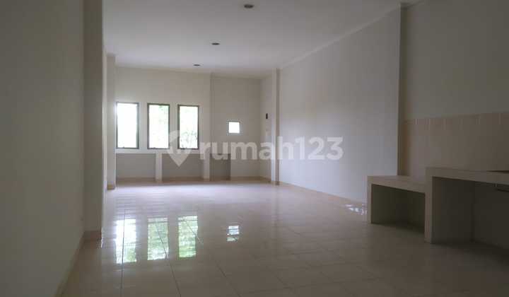 Ruko Sarijadi Area Komersil 3 Lantai Bandung
