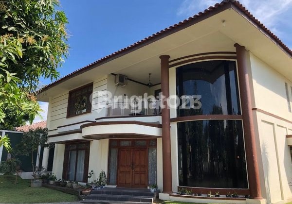 Luxury House with Swimming Pool in Boyolali City.