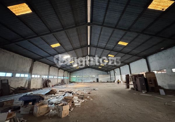 Gudang Strategis Dekat Pintu Tol Kartasura Solo Gudang Strategis Dekat Pintu Tol Kartasura Solo