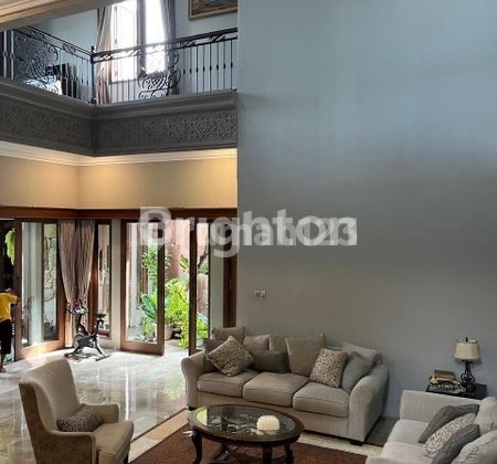 Rumah Mewah Siap Huni Tengah Kota Serengan Solo