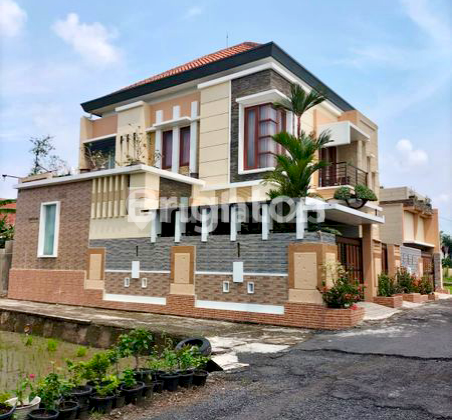 Rumah Hook Murah Solo Dekat De Tjolomadu Colomadu 