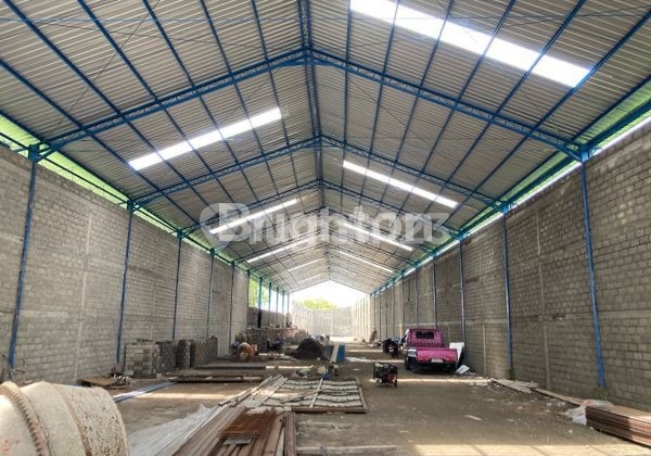 Cheap Warehouse Rent in Red Zone, Ceper Klaten