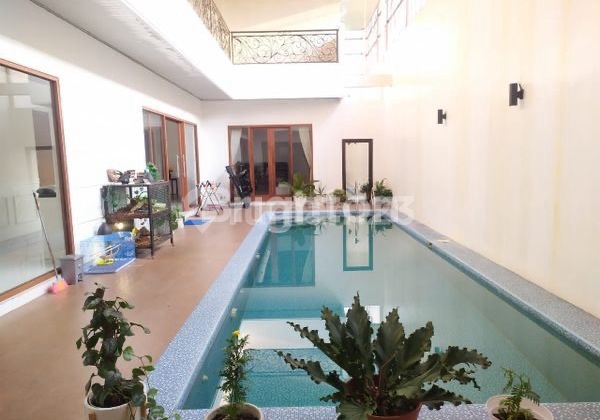 Rumah Mewah Ada Kolan Renang Pribadi Di Mojolaban Sukoharjo