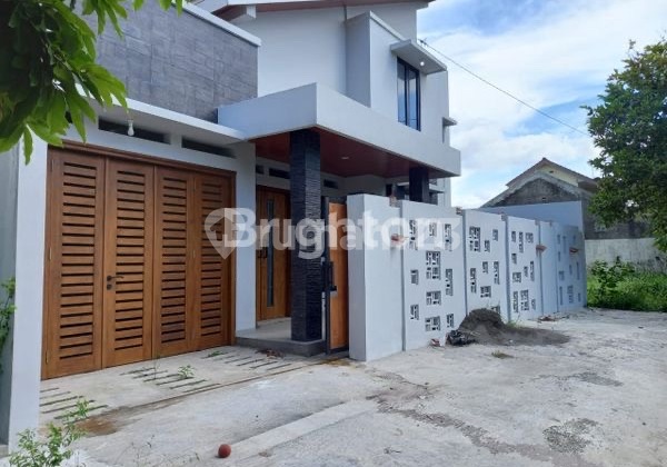 Rumah Baru 2 Lantai di Banyuanyar Banjarsari Solo Rumah Baru 2 Lantai di Banyuanyar Banjarsari Solo