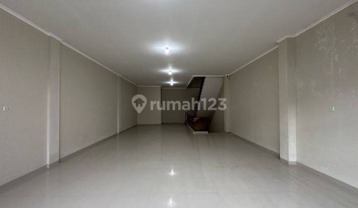 Sewa Ruko Murah 3 Lantai Area Pasar Gedhe Jebres Solo  2