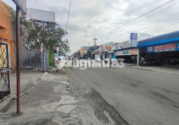 Affordable Shop House for Rent in a Strategic Location, Nusukan, Banjarsari, Solo 2