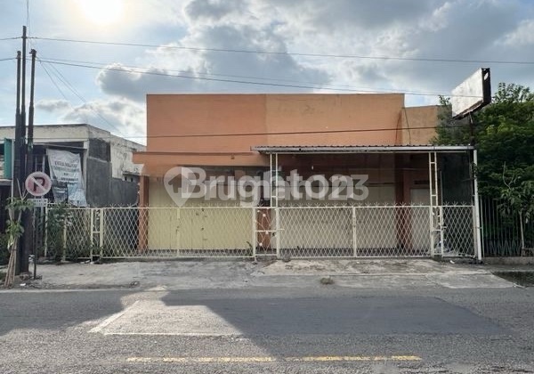 Sewa Ruang Usaha Murah Strategis Nusukan Banjarsari Solo Sewa Ruang Usaha Murah Strategis Nusukan Banjarsari Solo