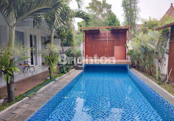 Rumah Mewah Solo Ada Kolam Renang Jajar Laweyan 2