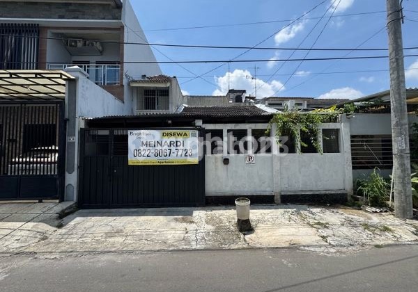 Sewa Rumah Murah Dekat Pakuwon Mall Solo Baru Grogol Sukoharjo Sewa Rumah Murah Dekat Pakuwon Mall Solo Baru Grogol Sukoharjo