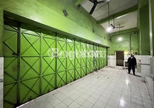 Affordable Strategic Shop House Rentals in Kepatihan Jebres, Solo 2