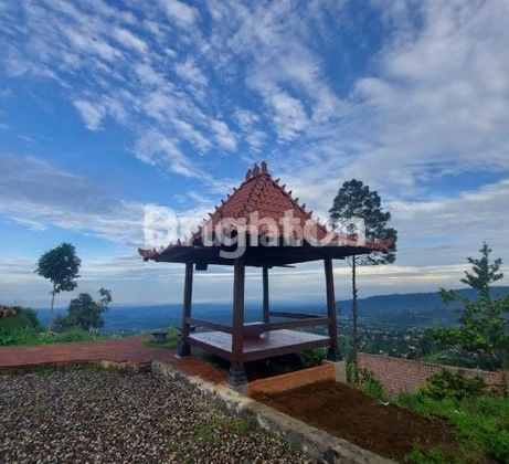 Villa Suitable for Investment in Kemuning, Ngargoyoso, Ngargoyoso