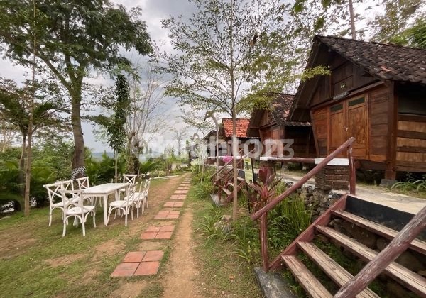 Affordable Restaurant Business Space in Bulu Sukoharjo