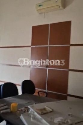 Strategic 4-Storey Shop House Slamet Riyadi Solo City 2