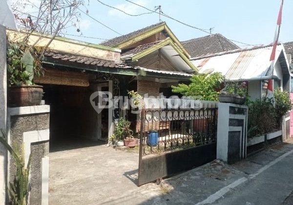 Rumah Murah Dekat Superindo Jajar Laweyan Solo Rumah Murah Dekat Superindo Jajar Laweyan Solo
