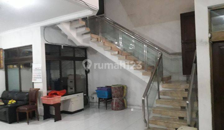 Rumah siap huni rapih terawat sangat strategis di pusat kota murah bisa dijadikan kantor  2