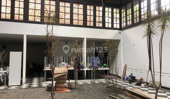 Ruang Usaha Strategis di Mainroad Favorit Setiabudi 6