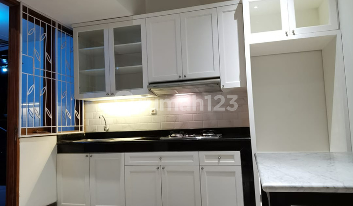 Rumah Unik Rapih di Citragran cibubur, Jatisampurna 2