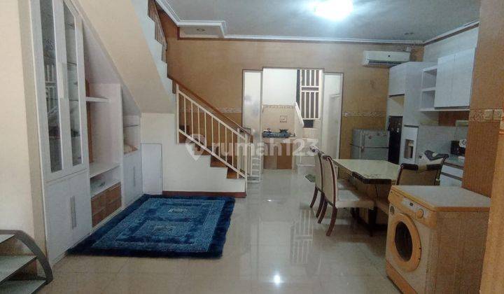 Jual Rumah  Semi Furnished di Cibubur country, Cibubur 2