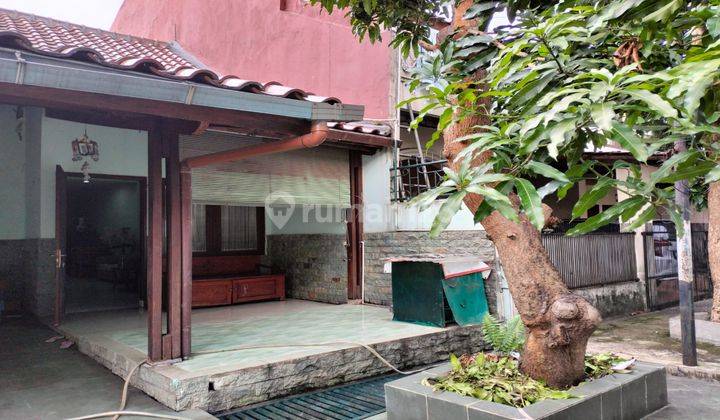 Jual Rumah  Bagus di Raffles Hills cibubur, Cibubur 1