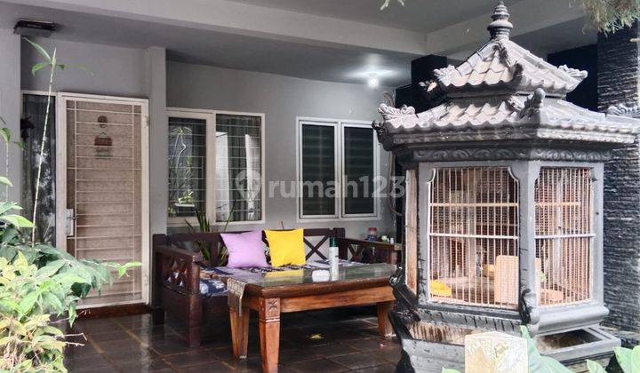 Jual  Rumah 3 Lantai Bagus di The address cibubur, Cibubur 2