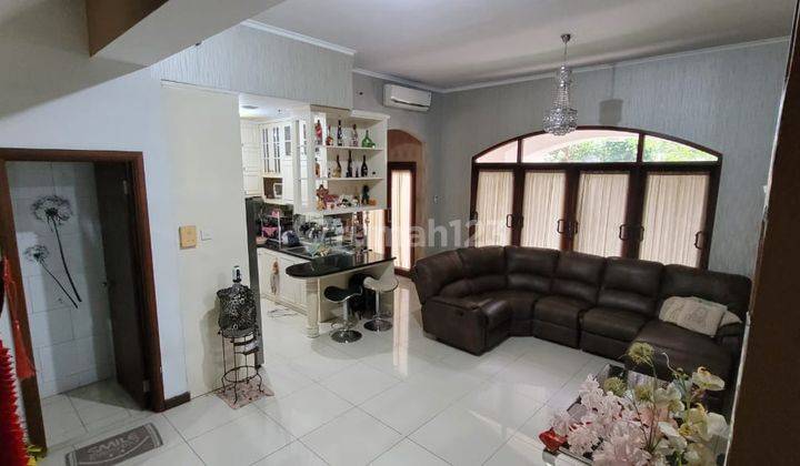 Apartemen Mewah Garden Mansion Waterplace Pakuwon Indah 2