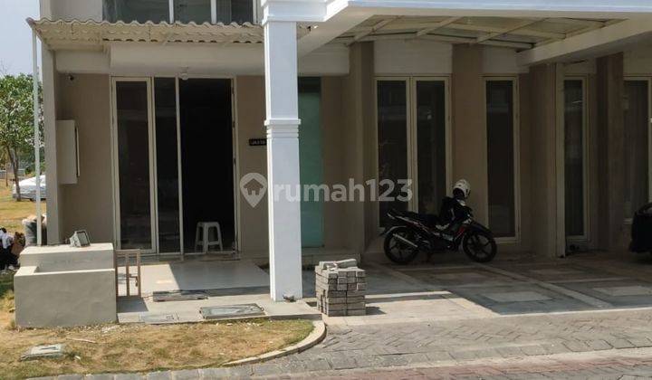 Grand Pakuwon, Surabaya Semi Furnished Full Bangunan 1