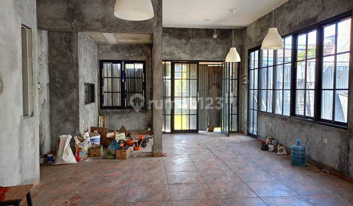 Rumah Pondok Jati Sidoarjo, Jalan Kembar Komersial 1