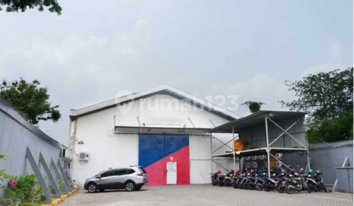 For Rent: Menganti Raya Office Building