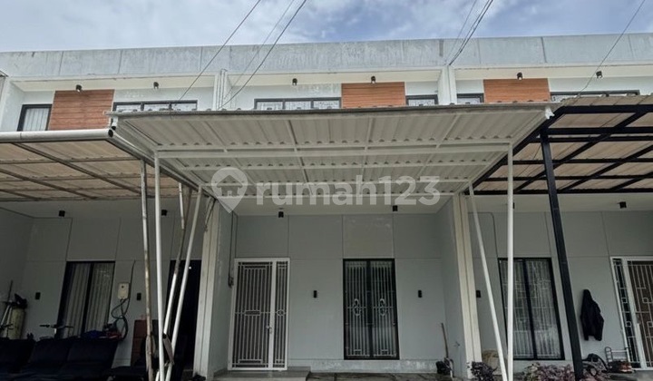 Rumah 2 Lantai Siap Huni Semi-Furnished di Jakarta Barat