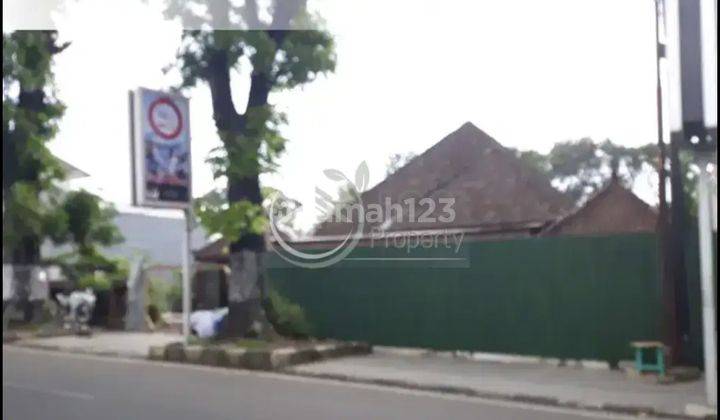 Rumah usaha di poros jalan Kawi 1