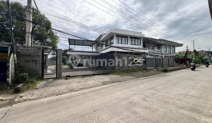 For Urgent Sale: Office Building in Strategic Location at Bogor City Center, Near Toll Access
