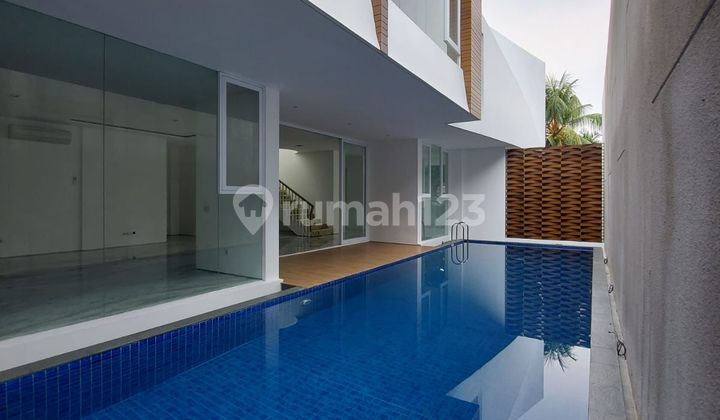 DIJUAL RUMAH TROPICAL MODERN PONDOK INDAH
